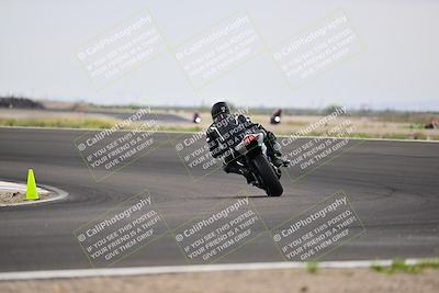 media/Apr-18-2025-TrackDaz (Fri) [[45f5874c44]]/C Group/Session 2 (Turn 10)/